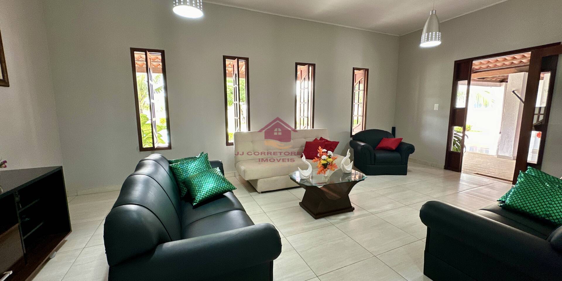 Casa de Condomínio à venda com 4 quartos, 318m² - Foto 4