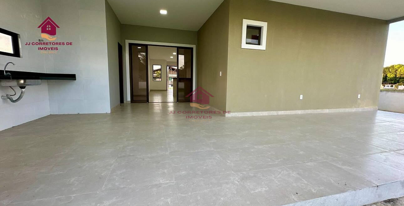 Casa de Condomínio à venda com 4 quartos, 200m² - Foto 1