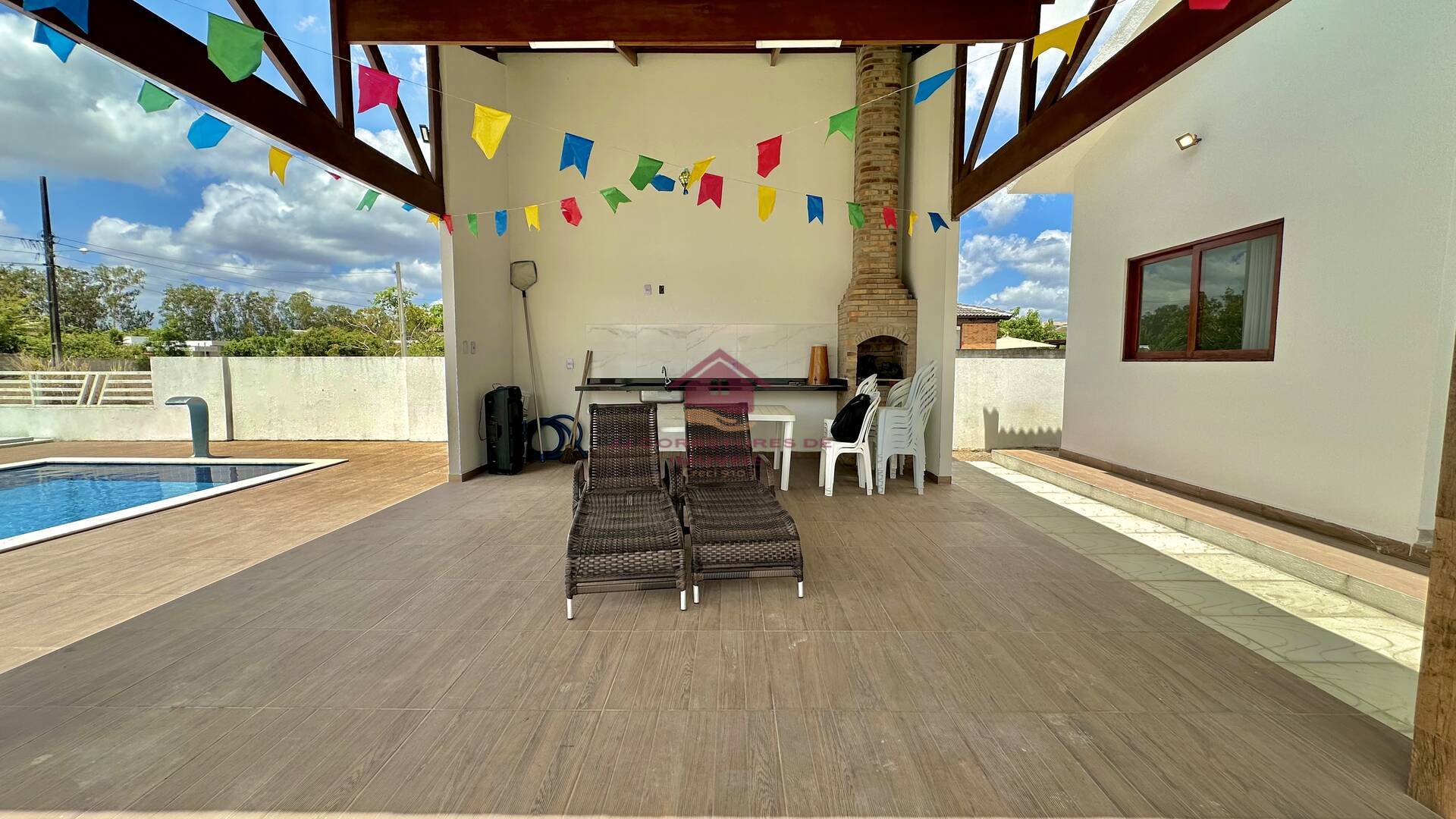 Casa de Condomínio à venda com 3 quartos, 216m² - Foto 6