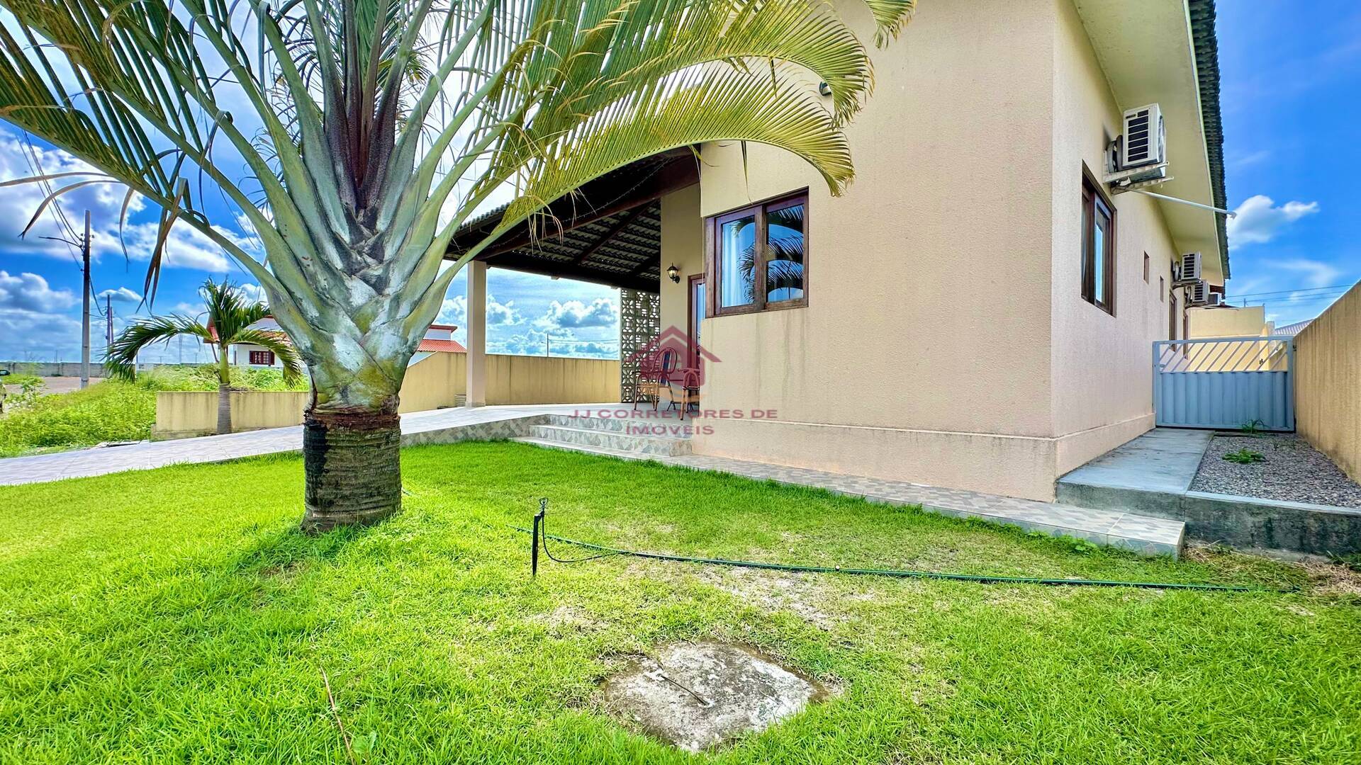 Casa de Condomínio à venda com 3 quartos, 150m² - Foto 2